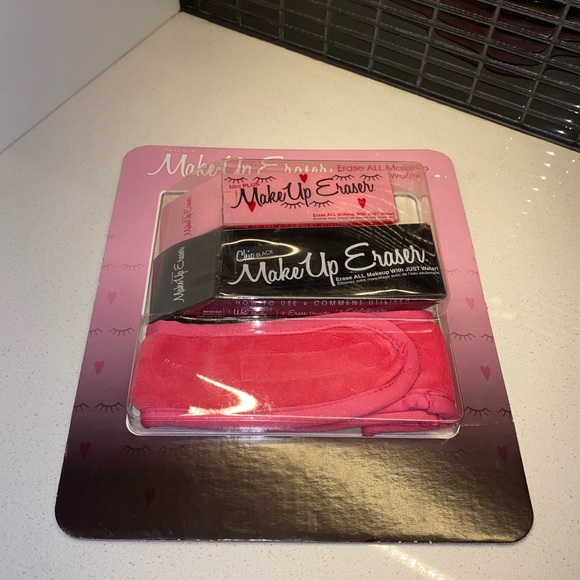 New!!The Original' Makeup Eraser w/ mini & headband - Picture 2 of 7